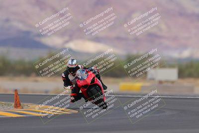 media/Sep-11-2022-SoCal Trackdays (Sun) [[81b7e951af]]/Turn 14 (1130am)/